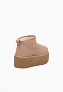 Bota Cano Curto Mini Plataforma em Camurça Marrom Upper