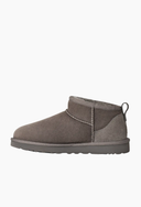 Vista lateral da bota mule Disquette com pelúcia cinza — Upper The Label