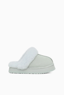 Vista lateral da bota mule Disquette com pelúcia azul — Upper The Label